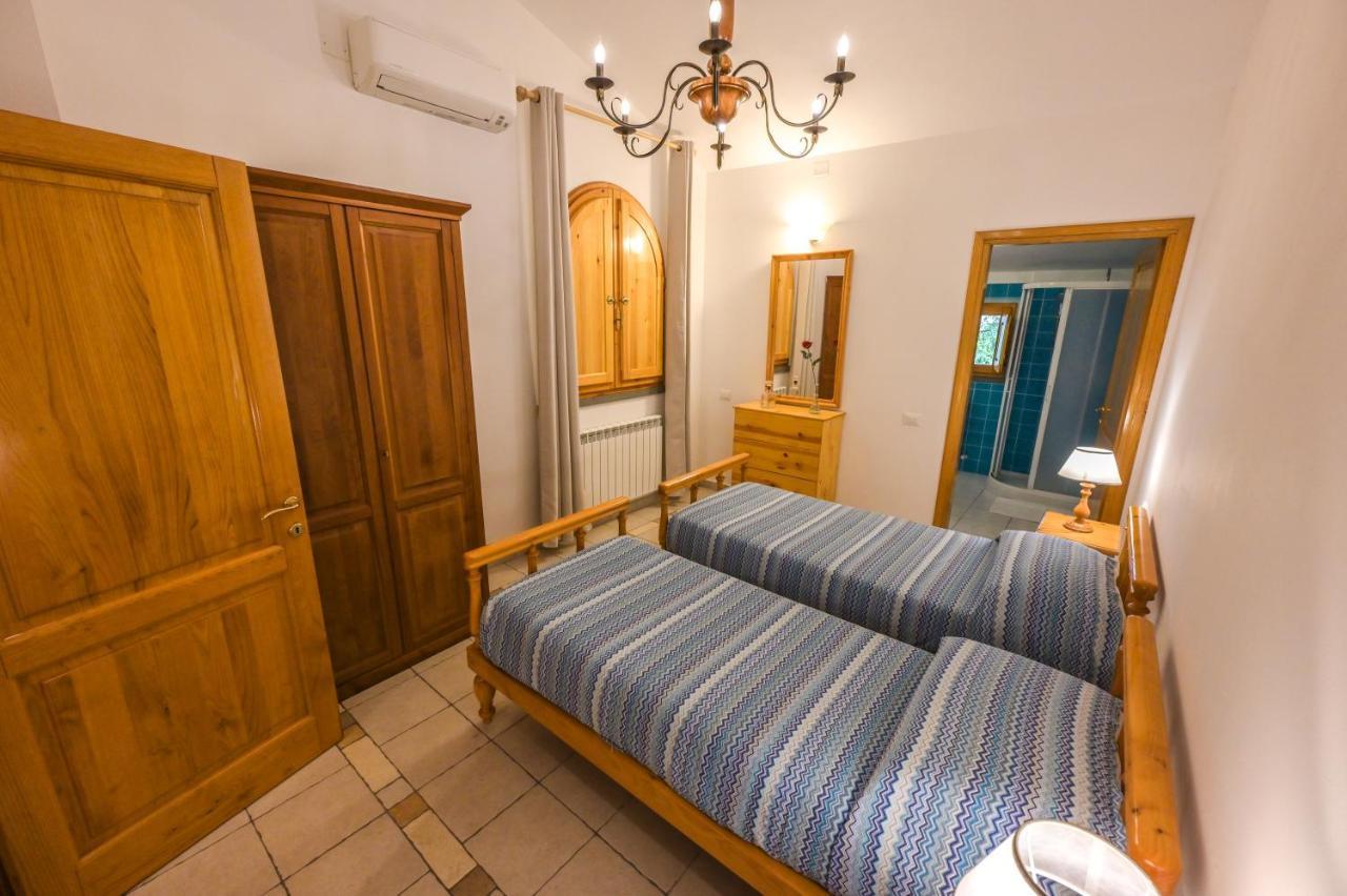 Agriturismo Poggio Al Pino Montelupo Fiorentino Eksteriør billede