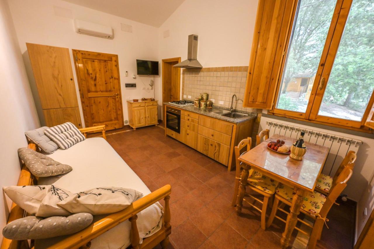 Agriturismo Poggio Al Pino Montelupo Fiorentino Eksteriør billede
