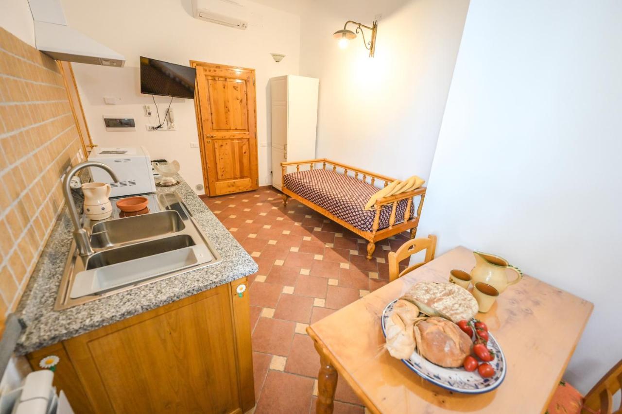 Agriturismo Poggio Al Pino Montelupo Fiorentino Eksteriør billede