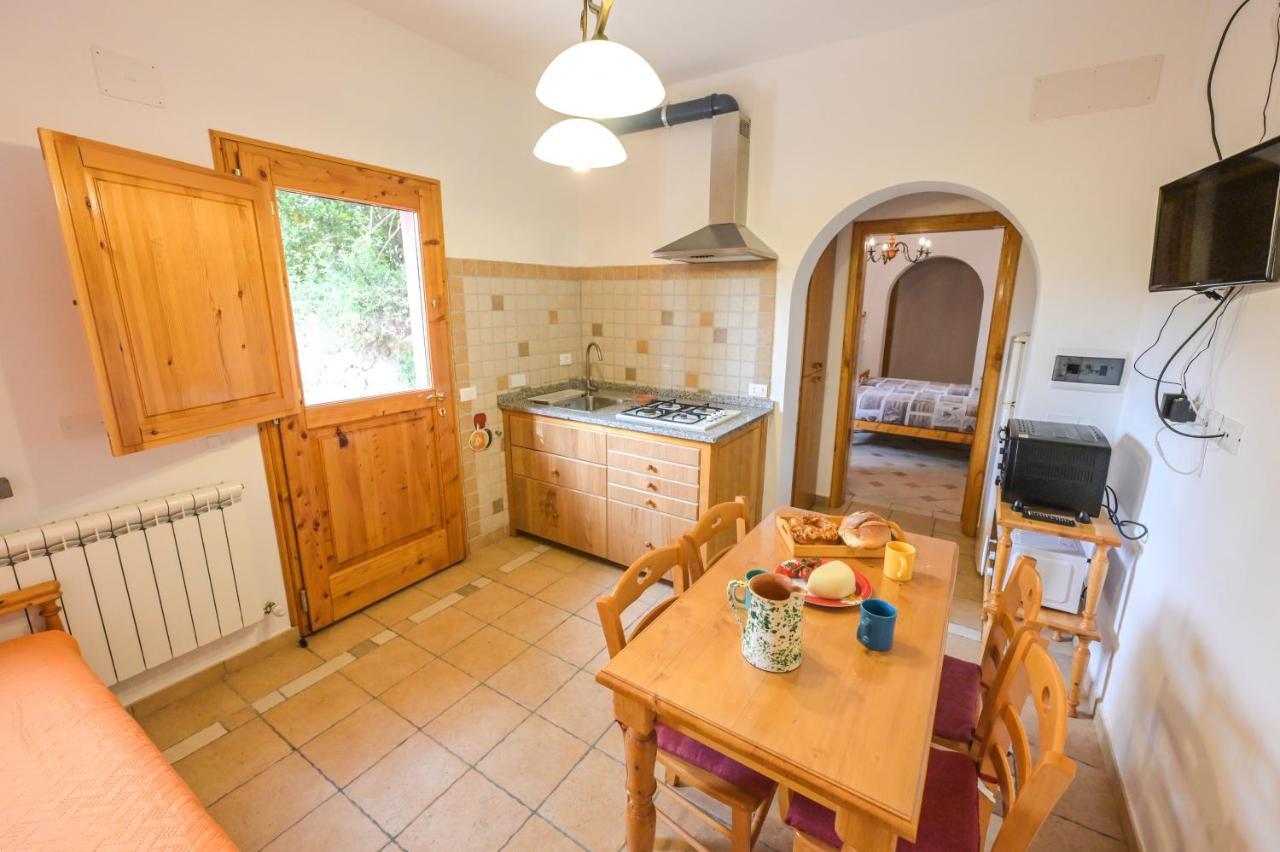 Agriturismo Poggio Al Pino Montelupo Fiorentino Eksteriør billede