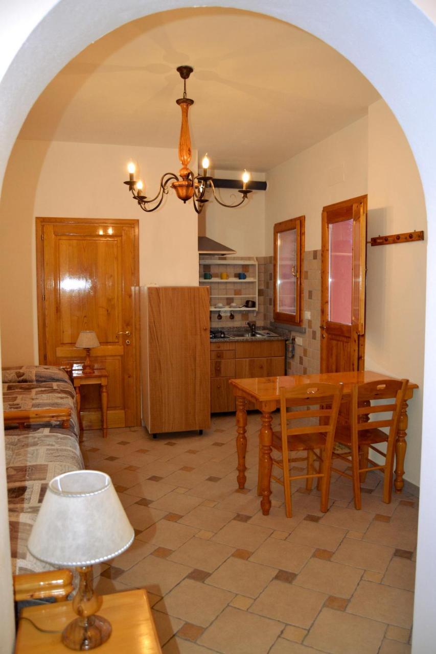 Agriturismo Poggio Al Pino Montelupo Fiorentino Eksteriør billede