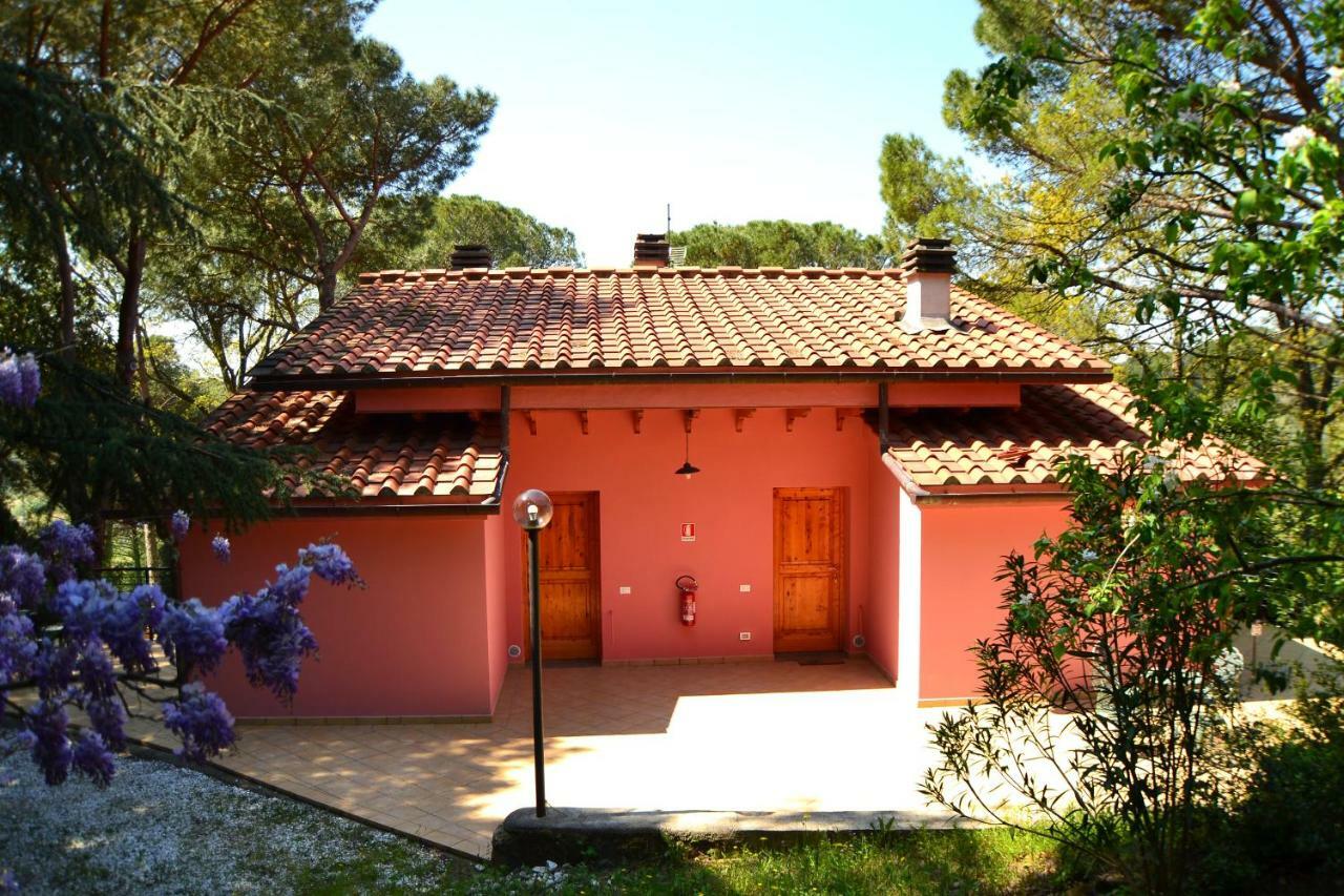 Agriturismo Poggio Al Pino Montelupo Fiorentino Eksteriør billede